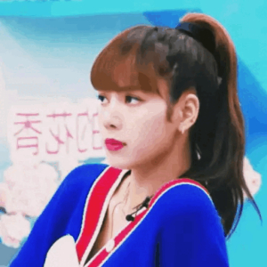 Blackpink Side-eye glance