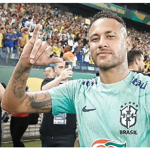 Neymar Giving Thumbs Up