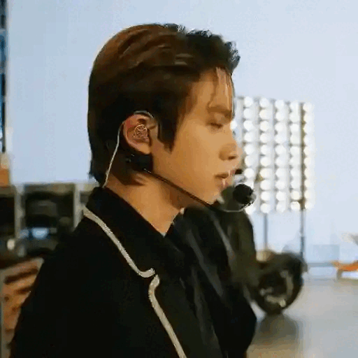 Effortless Stage Presence